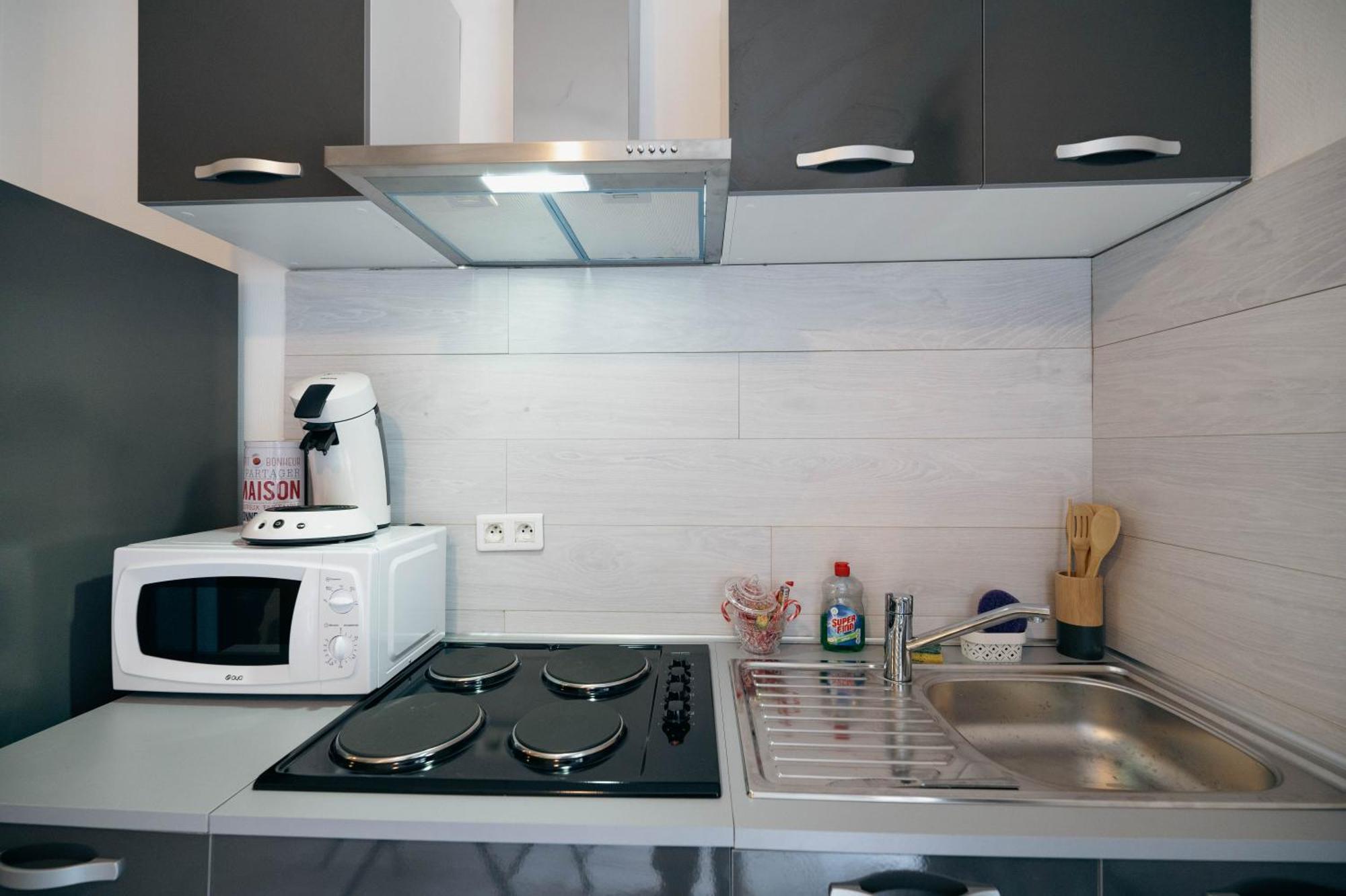 Verdant Oasis - Proche Du Centre - Wifi Gratuit - Parking A Proximite Lourdes Bagian luar foto