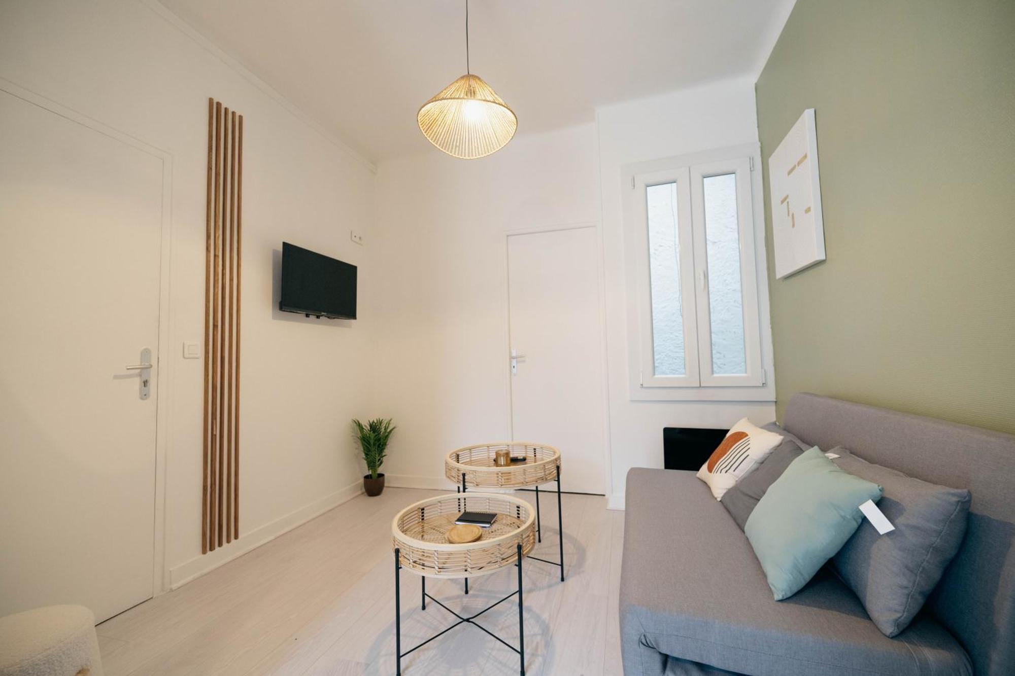Verdant Oasis - Proche Du Centre - Wifi Gratuit - Parking A Proximite Lourdes Bagian luar foto